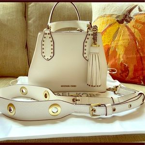 Michael Kors white leather purse Perfect condition